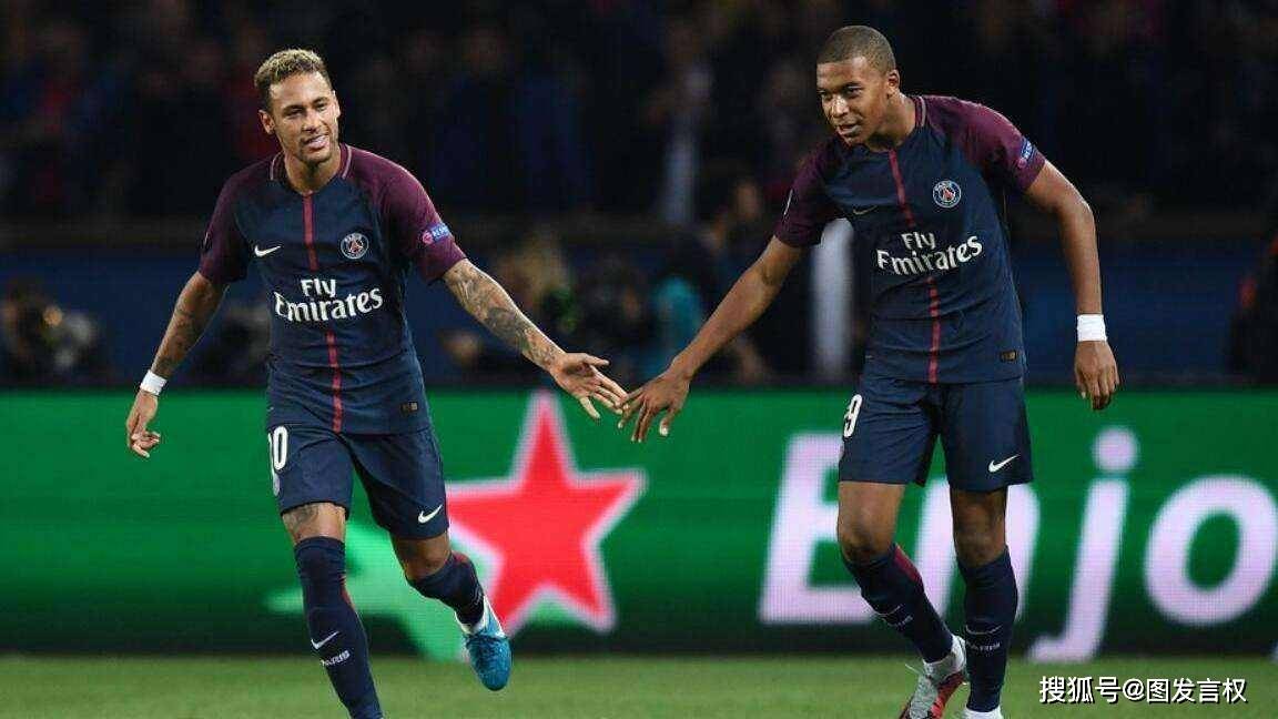  莱比锡红牛连胜终结，黑马本色遭质疑  