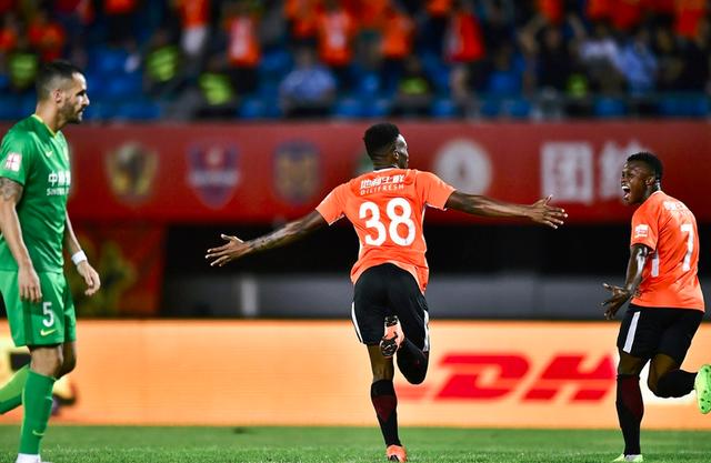  克莱蒙青年军崛起搅乱争冠格局  